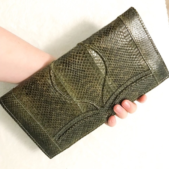 Handbags - 🐍 Genuine Exotic Snake Skin Large Clutch 🐍